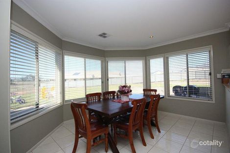 Property photo of 6 Douglas Place Hunterview NSW 2330