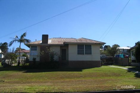 40 Carr Pde, Unanderra, NSW 2526