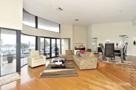 Property photo of 2/3 Galileo Loop Mandurah WA 6210