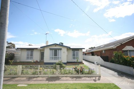 2 Hamlyn Ave, Hamlyn Heights, VIC 3215