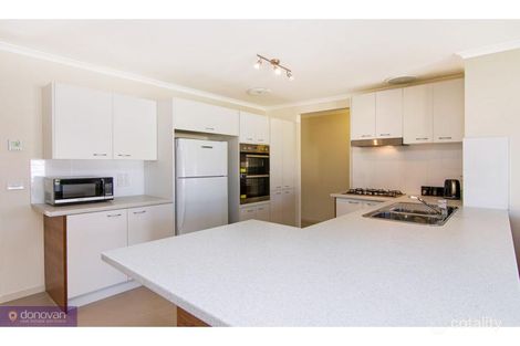 Property photo of 12 Capella Place Carrum Downs VIC 3201