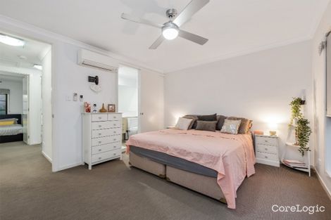 Property photo of 2/819 Creek Road Carindale QLD 4152