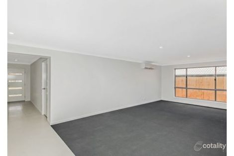 Property photo of 16 Harvard Street Pimpama QLD 4209