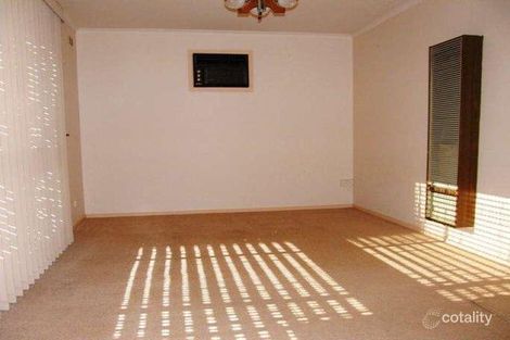 Property photo of 24 Aldergate Crescent Kings Park VIC 3021