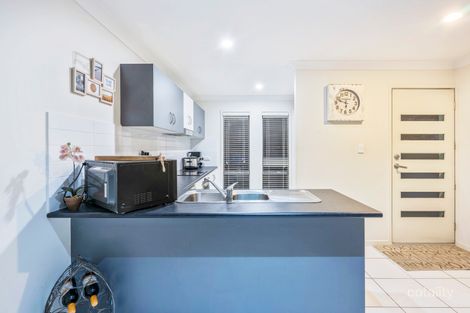 Property photo of 2/10 Gumtree Crescent Upper Coomera QLD 4209