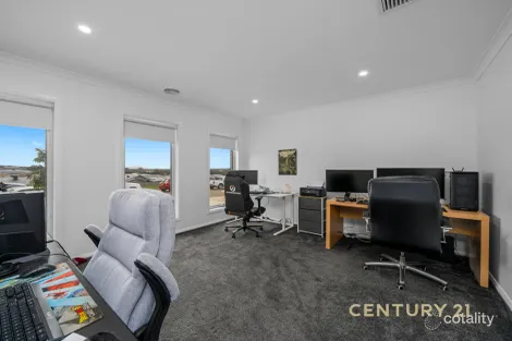 Property photo of 87 Zeil Circuit Thurgoona NSW 2640