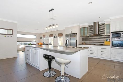 Property photo of 8 Weary Dunlop Drive Benalla VIC 3672