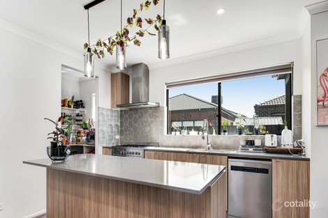 Property photo of 9 Mottlecah Circuit Craigieburn VIC 3064