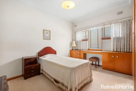 Property photo of 30 Irene Crescent Kingsgrove NSW 2208