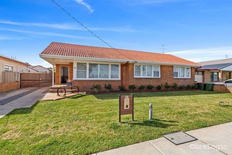 Property photo of 81 Cowlishaw Street Redhead NSW 2290