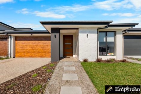 16 Daybook Tce, Donnybrook, VIC 3064