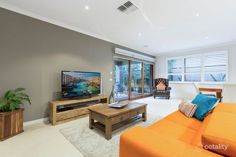 Property photo of 27 Peppermint Grove Taylors Hill VIC 3037