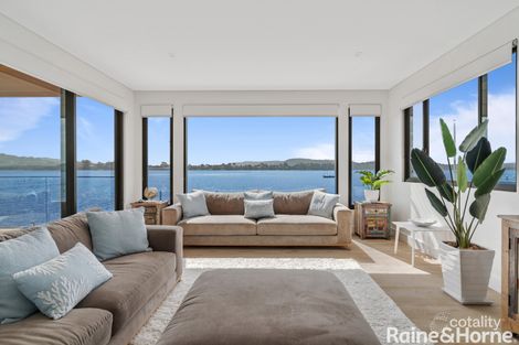 Property photo of 49 Kurrawa Avenue Point Clare NSW 2250