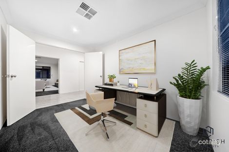 Property photo of 14 Azolla Street Banksia Grove WA 6031