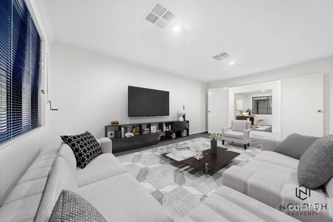 Property photo of 14 Azolla Street Banksia Grove WA 6031