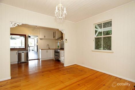 Property photo of 94 Oquinn Street Nudgee Beach QLD 4014