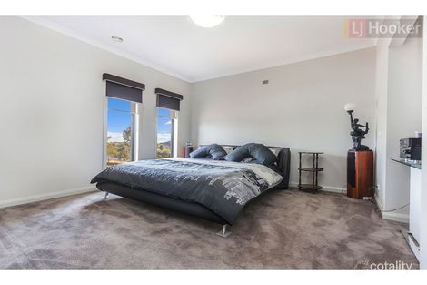 Property photo of 11 Conservation Drive Craigieburn VIC 3064