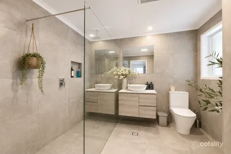 Property photo of 16 Wombat Place Doolandella QLD 4077