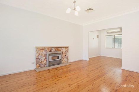 Property photo of 200 Brisbane Water Drive Point Clare NSW 2250