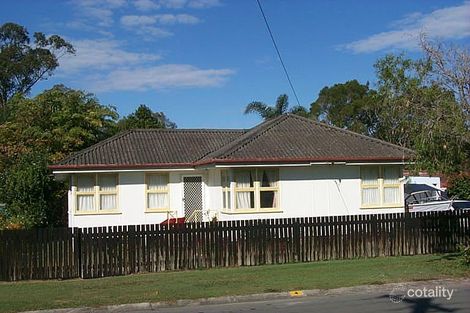 4 Lawnhill Ave, Deception Bay, QLD 4508