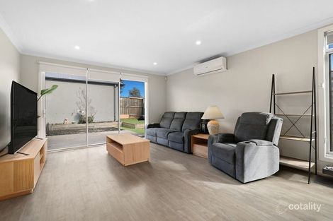 Property photo of 2A Evison View Werribee VIC 3030