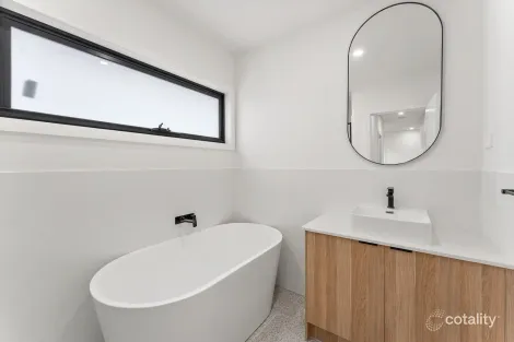 Property photo of 12 Centralpark Walk Strathtulloh VIC 3338