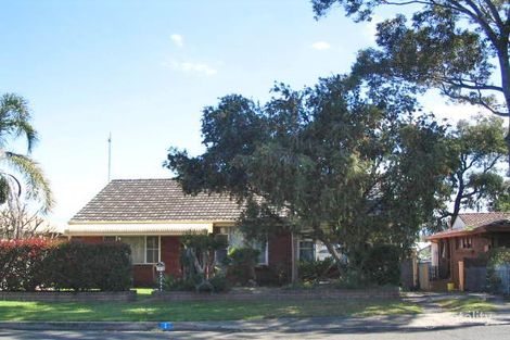 1 Edgeworth Ave, Kanahooka, NSW 2530
