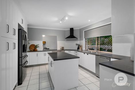 Property photo of 9 Brighton Court Albany Creek QLD 4035