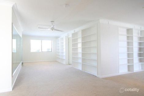 Property photo of 16 Henzell Terrace Greenslopes QLD 4120