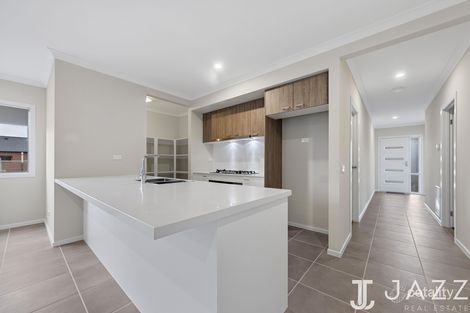 Property photo of 16 Icarus Street Tarneit VIC 3029
