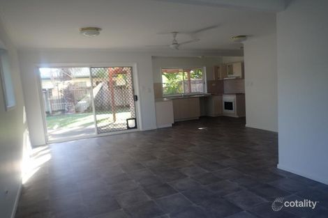 Property photo of 1/2 Sutton Court Andergrove QLD 4740