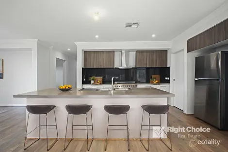 Property photo of 2 Flannery Drive Calderwood NSW 2527