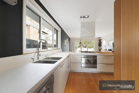 Property photo of 2/61 Evan Street Parkdale VIC 3195