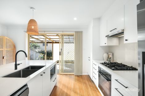 Property photo of 2/1 Kurrajong Close Springfield NSW 2250