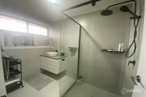 Property photo of 4/1 York Avenue Oakleigh VIC 3166