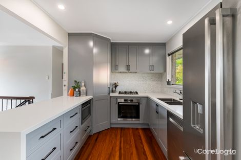 Property photo of 24 Saint Albans Street Kenmore QLD 4069