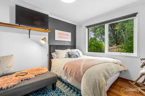 Property photo of 33 Stephen Street Gisborne VIC 3437