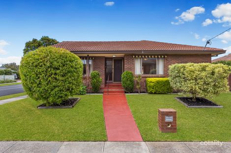 Property photo of 1 Bayville Drive Dingley Village VIC 3172