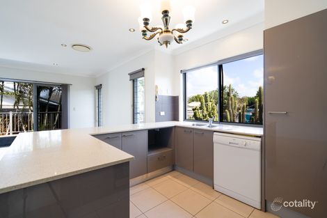 Property photo of 2/12 Drake Avenue Paradise Point QLD 4216