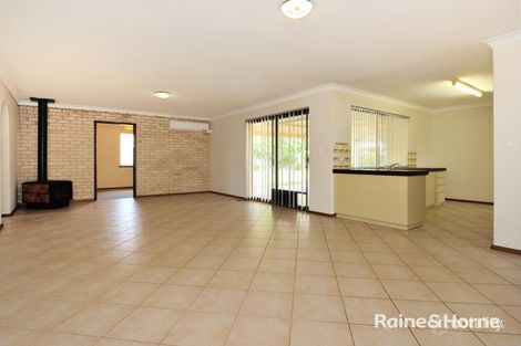 Property photo of 15 Glencoe Parade Halls Head WA 6210