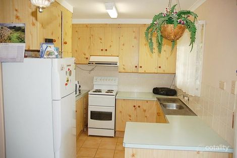 Property photo of 4 Buttercup Street Mansfield QLD 4122