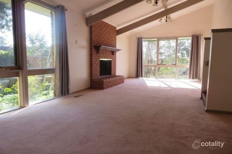 Property photo of 33 Parkvalley Drive Chirnside Park VIC 3116