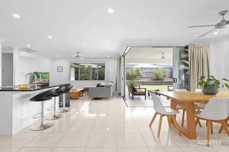 Property photo of 11 Knowlton Crescent Gordonvale QLD 4865