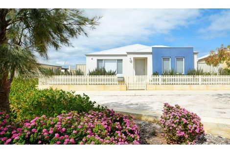 Property photo of 24 Barro Bend Yanchep WA 6035