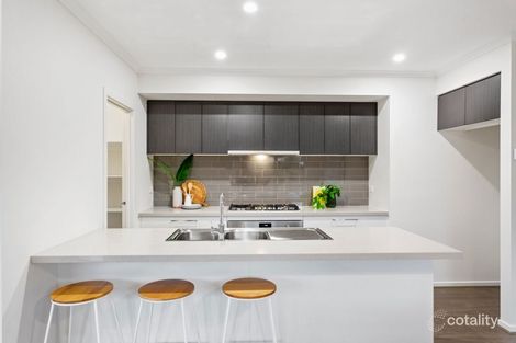 Property photo of 43 Cabane Circuit Mount Duneed VIC 3217