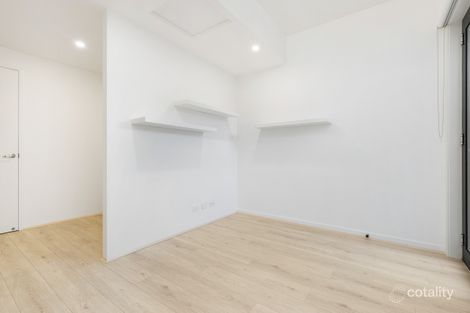 Property photo of 21 Newcastle Drive Mulgrave VIC 3170