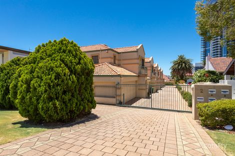 2c First Ave, Applecross, WA 6153