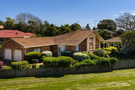 Property photo of 2 Tulip Court Middle Ridge QLD 4350