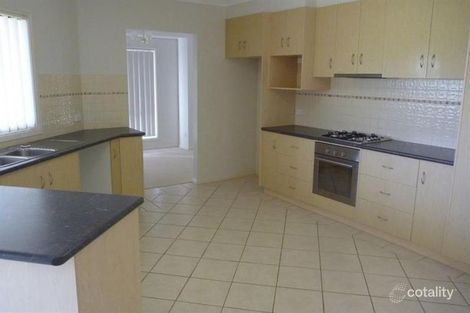 Property photo of 30 Paldi Crescent Glenfield Park NSW 2650