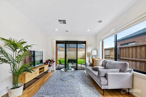 Property photo of 21 Masters Crescent Mambourin VIC 3024